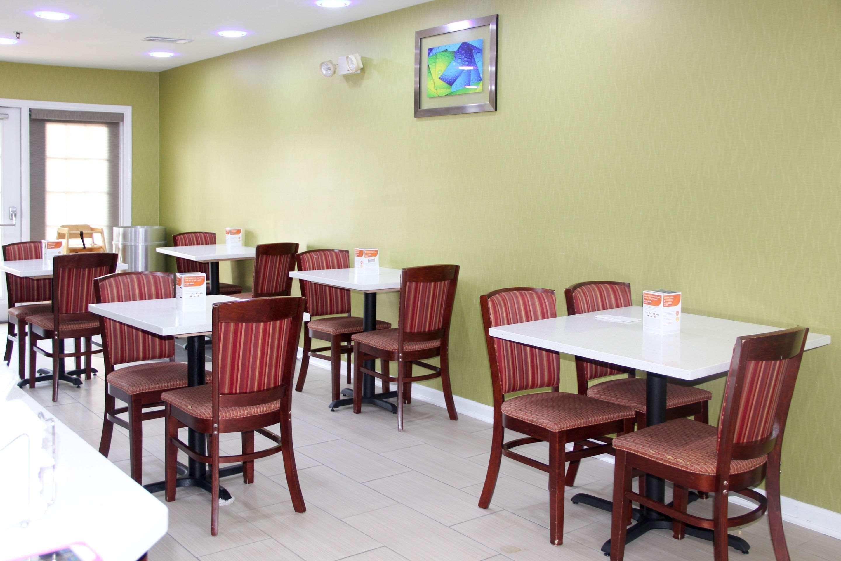 Quality Inn Albertville Us 431 Экстерьер фото